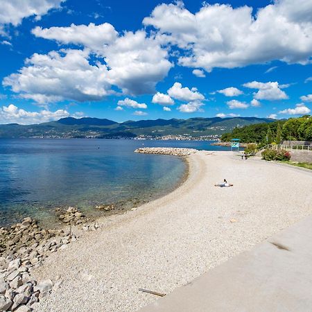 Apartments With A Parking Space Rijeka - 18146 외부 사진
