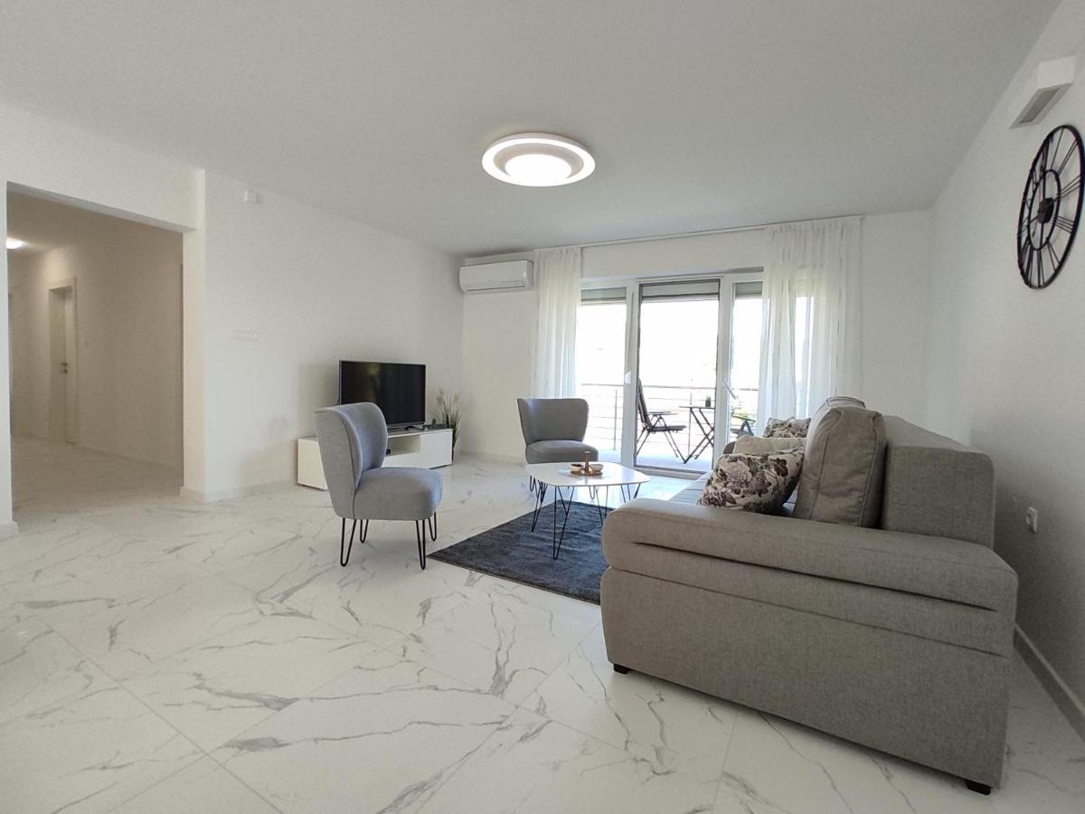 Apartments With A Parking Space Rijeka - 18146 외부 사진