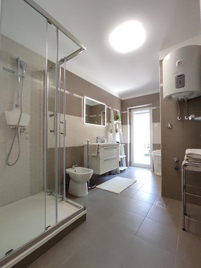 Apartments With A Parking Space Rijeka - 18146 외부 사진