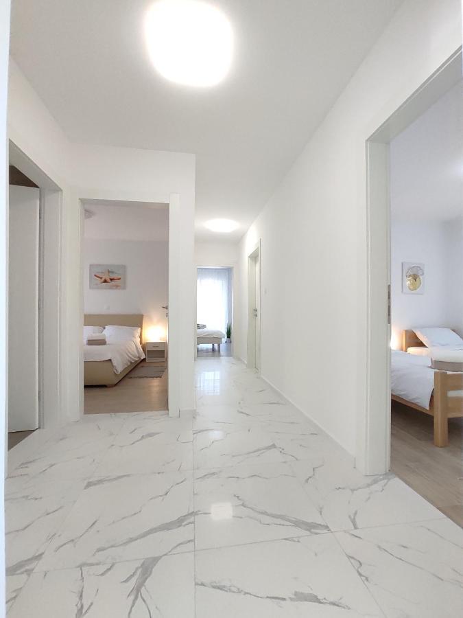 Apartments With A Parking Space Rijeka - 18146 외부 사진