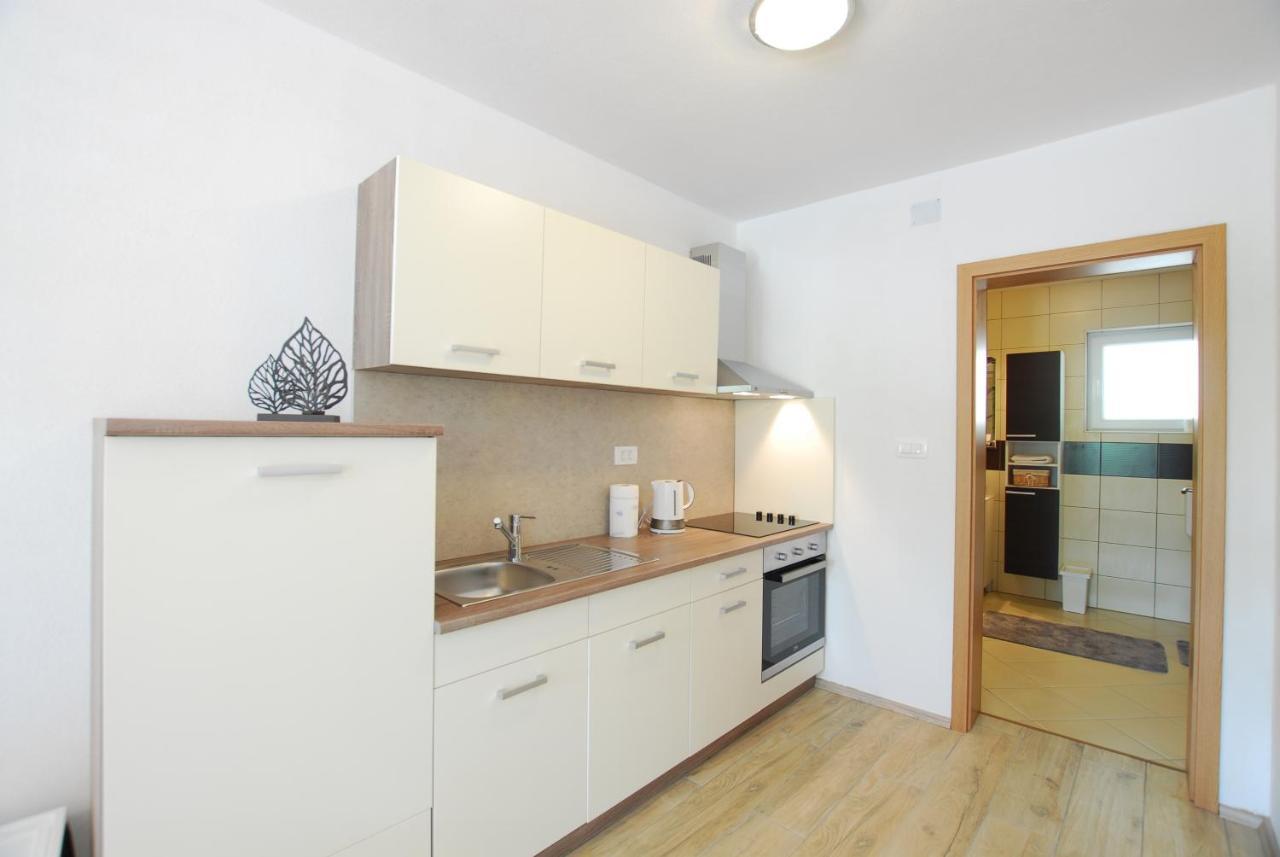 Apartments With A Parking Space Rijeka - 18146 외부 사진